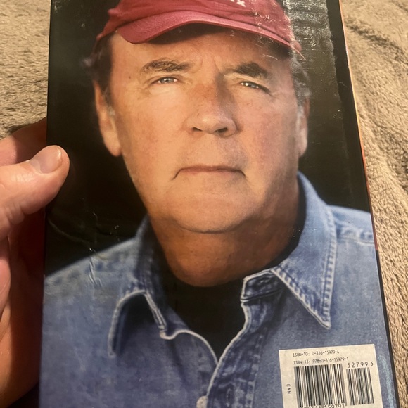 James Patterson Cross book . - Picture 2 of 4